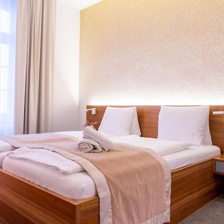 Hotel Engel Am Bahnhof Wädenswil Eksteriør billede